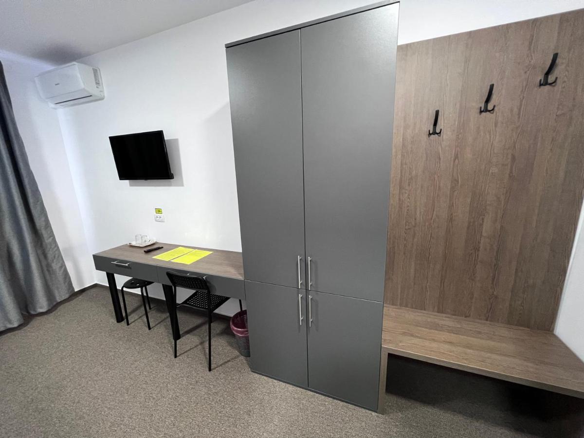Stef Rooms Tirgu Frumos Екстер'єр фото