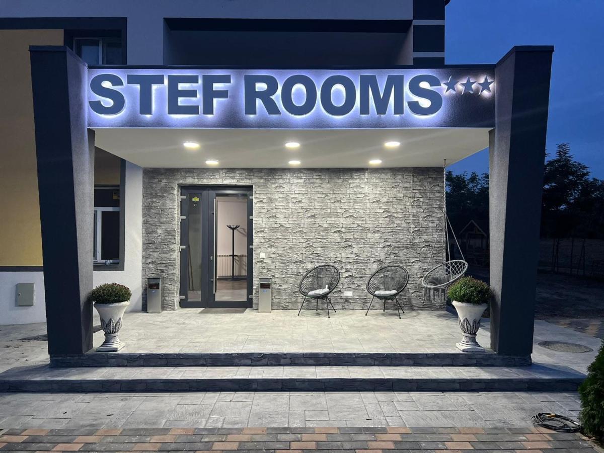 Stef Rooms Tirgu Frumos Екстер'єр фото