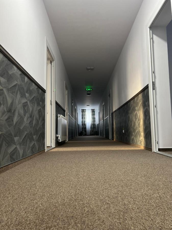 Stef Rooms Tirgu Frumos Екстер'єр фото