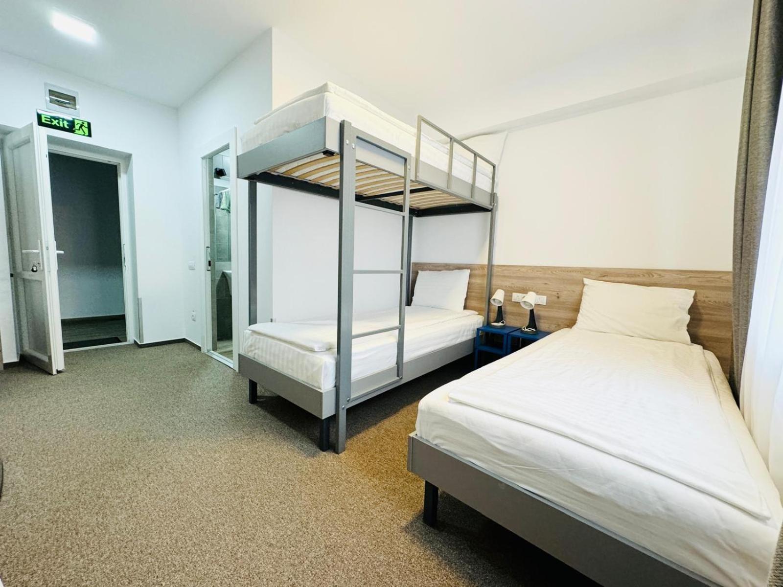Stef Rooms Tirgu Frumos Екстер'єр фото